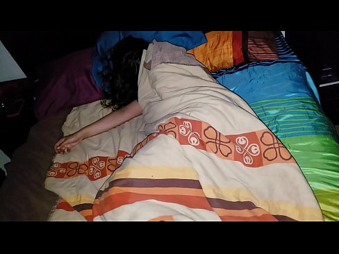 ❤️ Stepson ap reprimande jenn bèlmè li pandan l ap dòmi. ️ Super sèks nan nou ❌️❤
